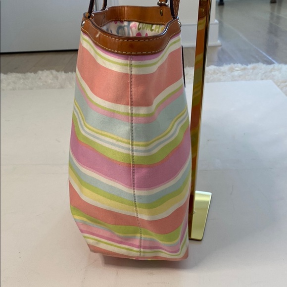Coach Multi-colored Striped Tote. Pastels. A0969-F13552. - Picture 4 of 13